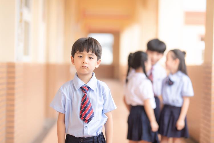 攝圖網_500998168_banner_小學生傷心難過（非企業(yè)商用）.jpg